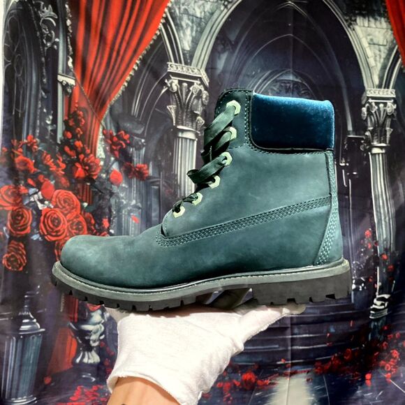 Timberland Women's 8 Green Suede Waterproof Boots Lace-Up Ankle Outdoor Classic - Picture 2 of 6